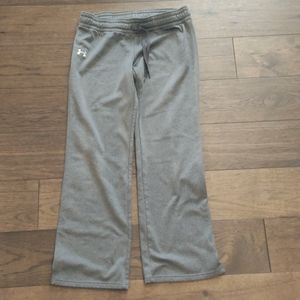 Women's Under Armour  Activewear pants.